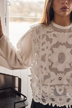 V.de vinster broderie heart blouse