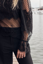 lace black blouse