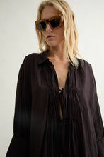 LB - Cop brown dress
