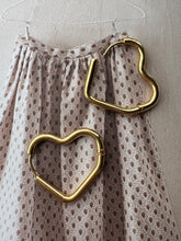 heart earring