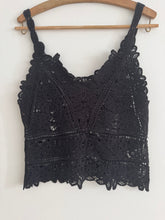 mamapapa - crochet black singlet