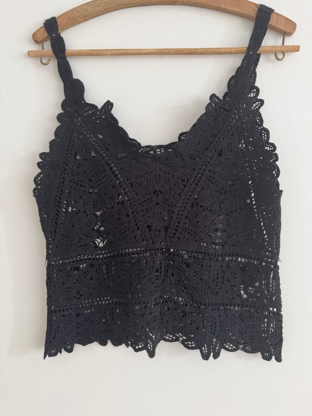 mamapapa - crochet black singlet