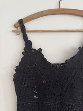 mamapapa - crochet black singlet