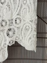 mamapapa - crochet sleeveless white top