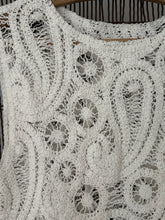 mamapapa - crochet sleeveless white top