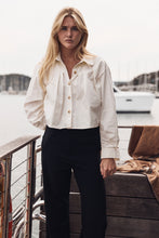 Cropped shirt