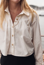 Cropped shirt