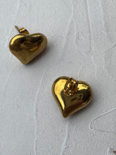 heart stud earring
