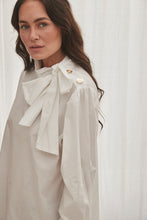 Greg bow blouse
