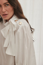 Greg bow blouse