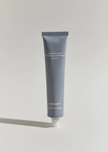 Lovebyt - Charcoal & Mint toothpaste look