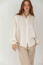 Pomandere Shirt with hidden buttons