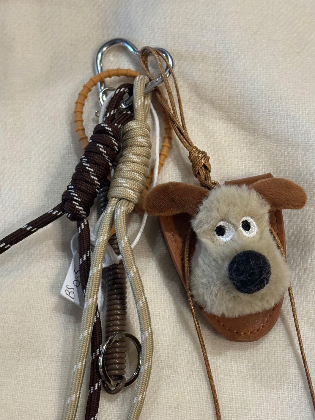 Dog on leather Key ring