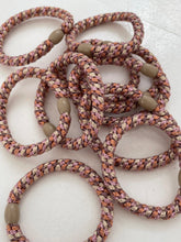 Hair tie