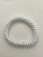 Hair tie