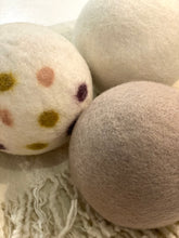 Muskhane - Felt ball