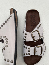 Snow off white / clay  studs suede sandals