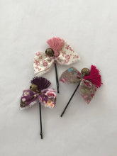 numero 74 - tie ribbon bobby pin