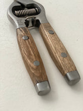 Secateurs