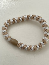 Hair tie