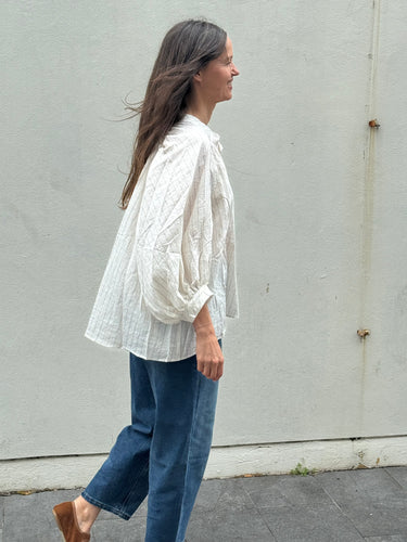 Curlcurl beige with a fine stripe butterfly sleeves blouse