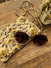 Beige printed sunglasses / phone pouch