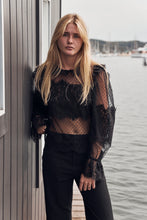 lace black blouse