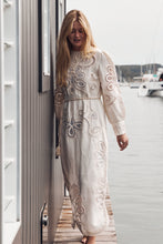 V de Vinster - Care lace dress