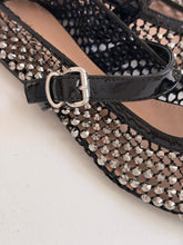 Sparkle pointy black Ballet flat