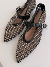 Sparkle pointy black Ballet flat