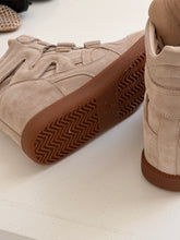 Winter beige boots