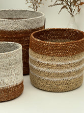 Bucket raffia