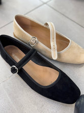 Ballet flat shoes