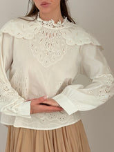 MM Broderie blouse White