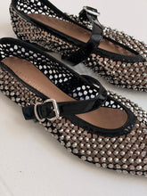 Sparkle pointy black Ballet flat