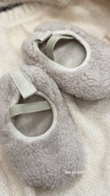 baby fur shoes