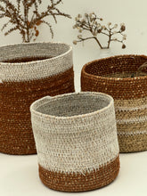 Bucket raffia