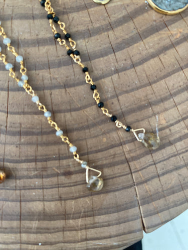 Necklace rosary chain beige