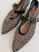 Sparkle pointy black Ballet flat