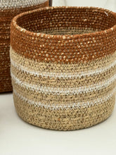 Bucket raffia