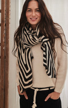 Stripe winter scarf