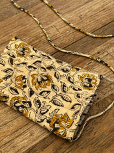 Beige printed sunglasses / phone pouch