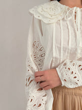 MM Broderie blouse White