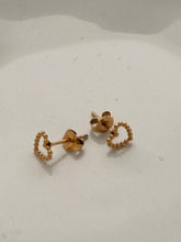 Mini dotted heart studs