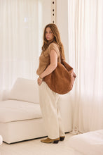 Leather large bag with long handle