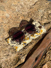 Beige printed sunglasses / phone pouch