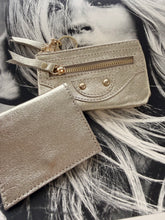 Card holder