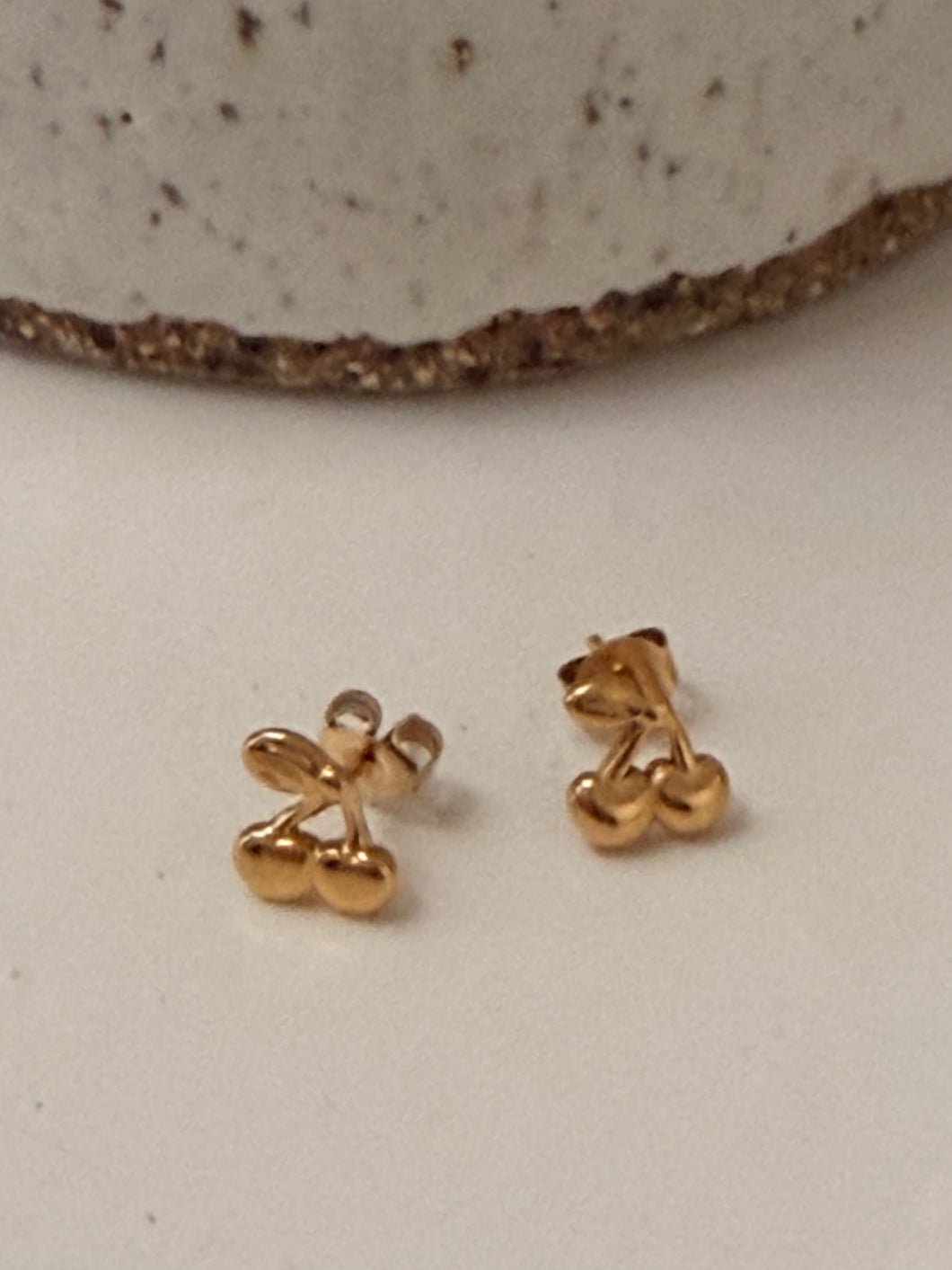 Cherry bubble studs
