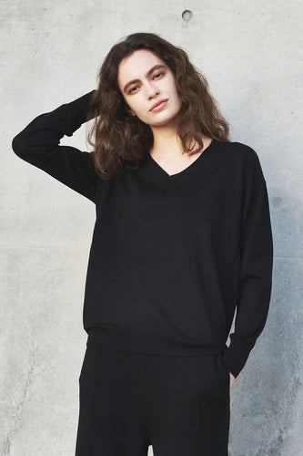 CT plage - V pullover thin wool black