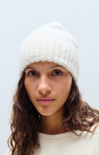 American vintage - East offwhite beanie